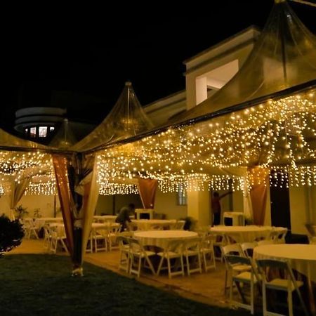 6, Persiaran Tanjung Bunga 3 Villa Batu Ferringhi Eksteriør billede