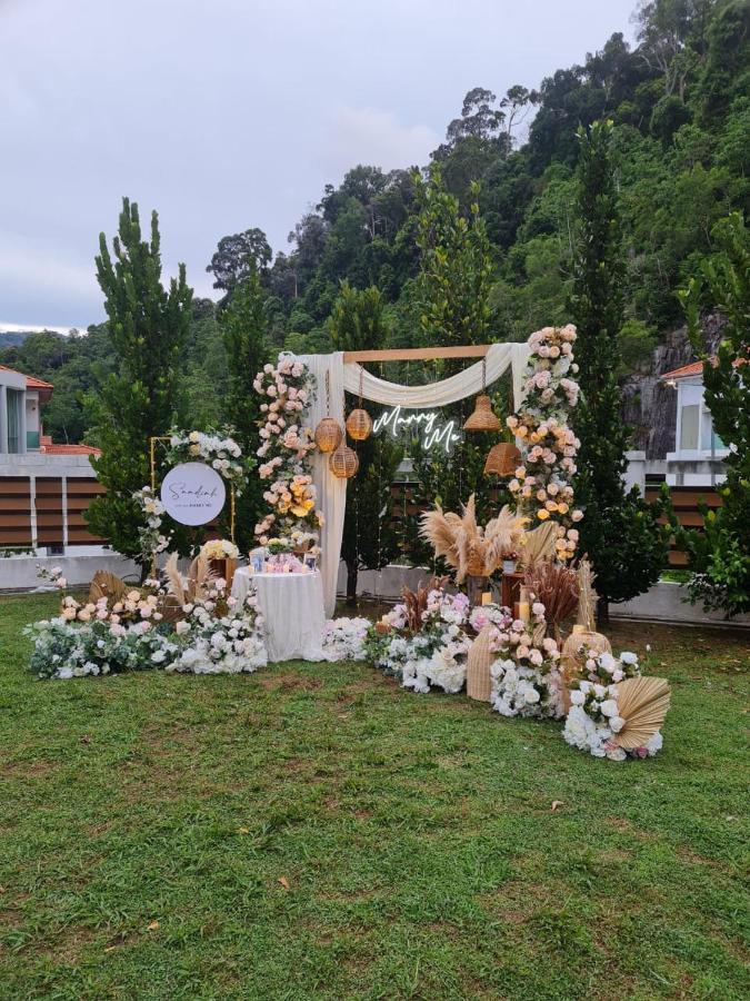 6, Persiaran Tanjung Bunga 3 Villa Batu Ferringhi Eksteriør billede