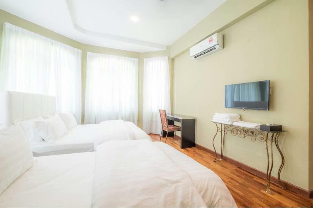 6, Persiaran Tanjung Bunga 3 Villa Batu Ferringhi Eksteriør billede