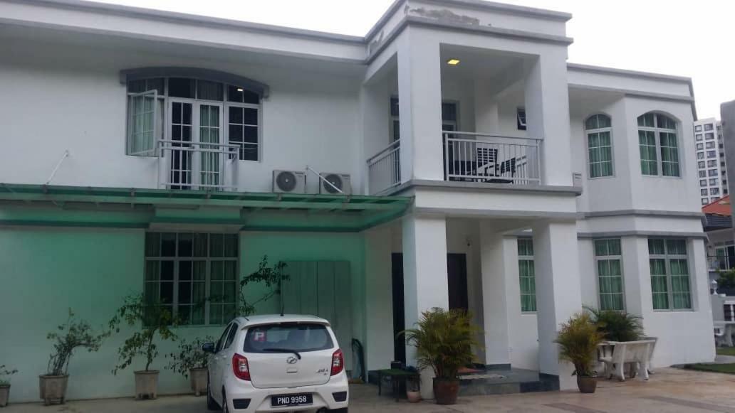 6, Persiaran Tanjung Bunga 3 Villa Batu Ferringhi Eksteriør billede