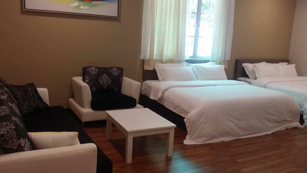 6, Persiaran Tanjung Bunga 3 Villa Batu Ferringhi Eksteriør billede